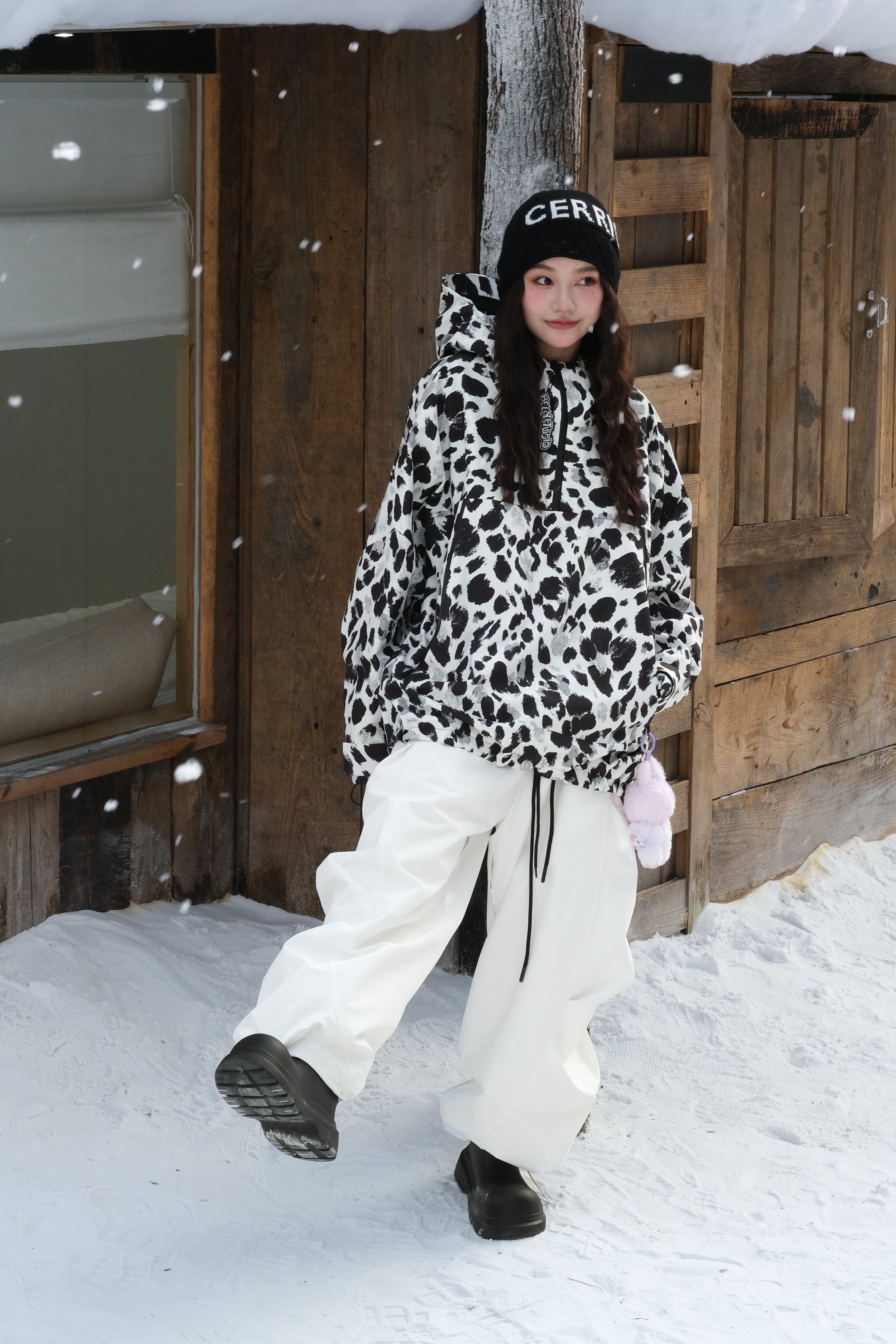 Leopard Snowboard Hoodie Jacket – 3L Waterproof | Hellystudio